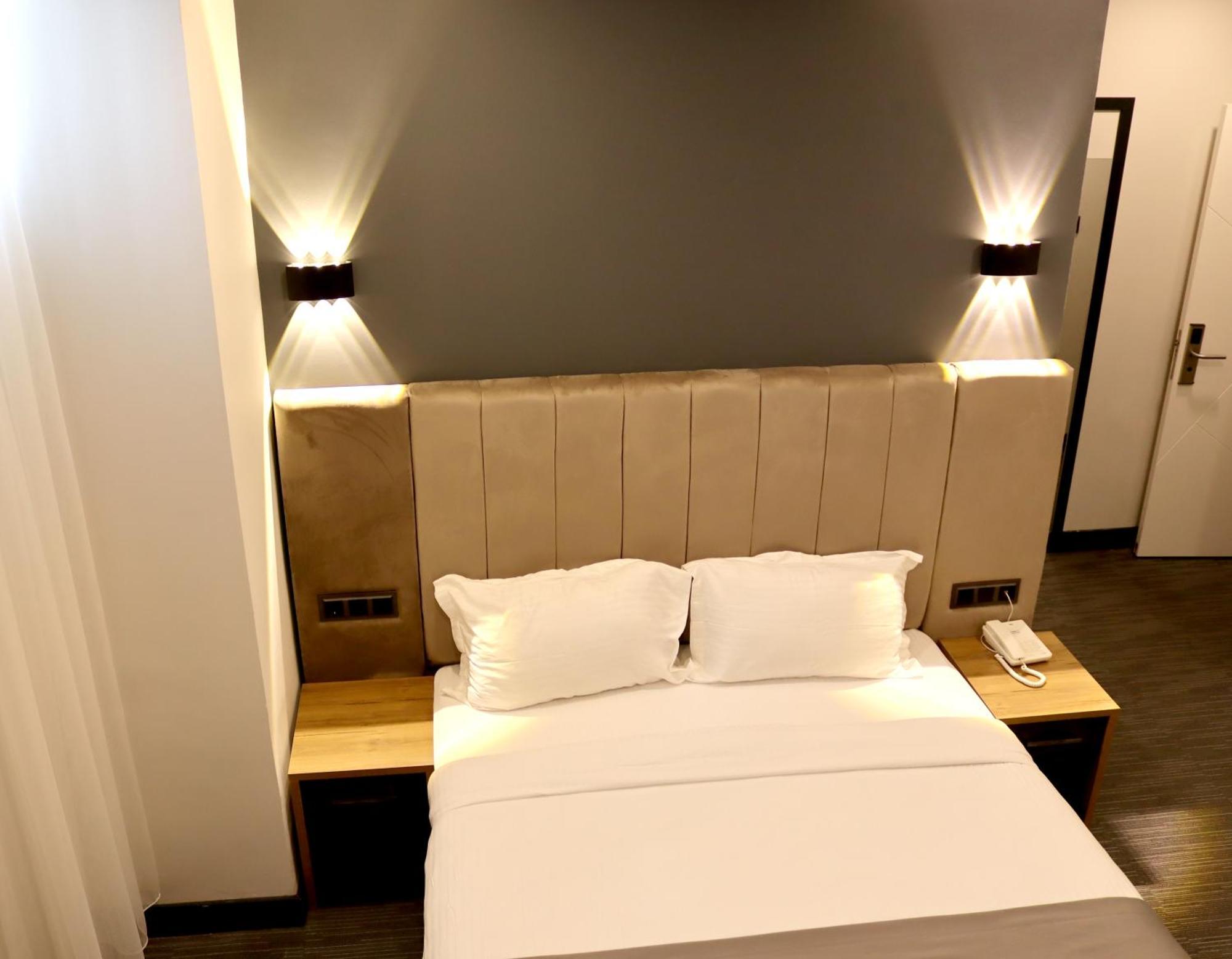 Home Plus Hotel Estambul Exterior foto